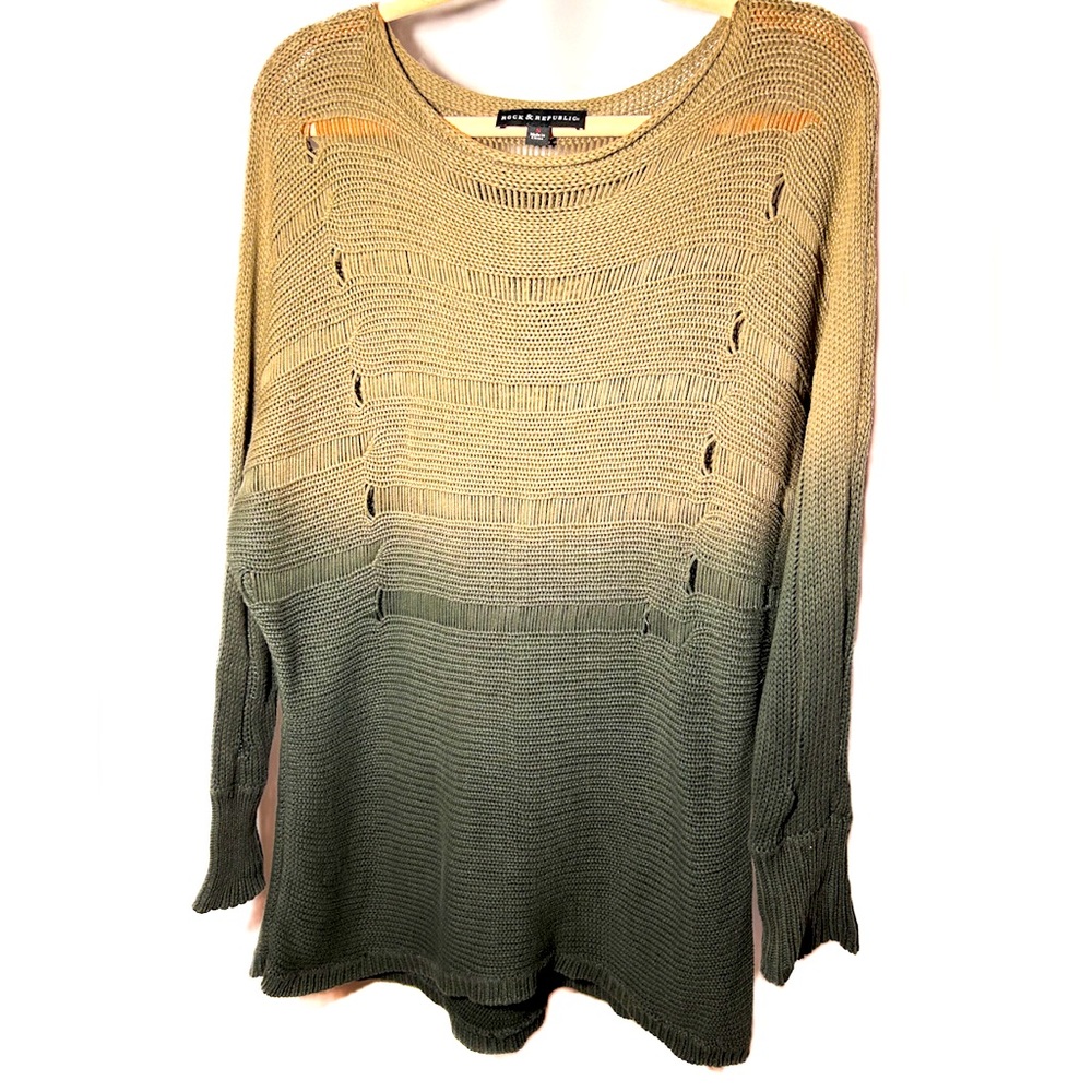 ROCK & REPUBLIC long sleeve sweater, size S